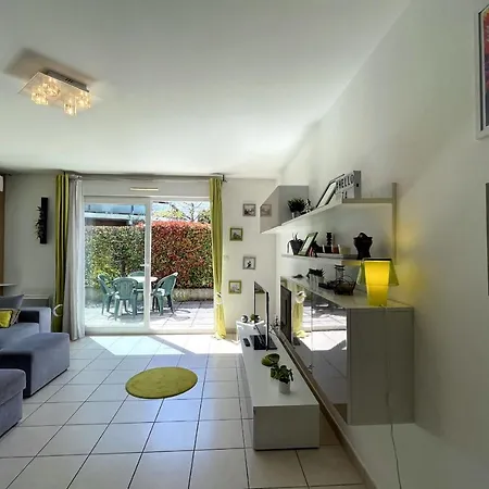 Beautiful T4 Parking Large Terrace Apartment Annecy Exterior photo